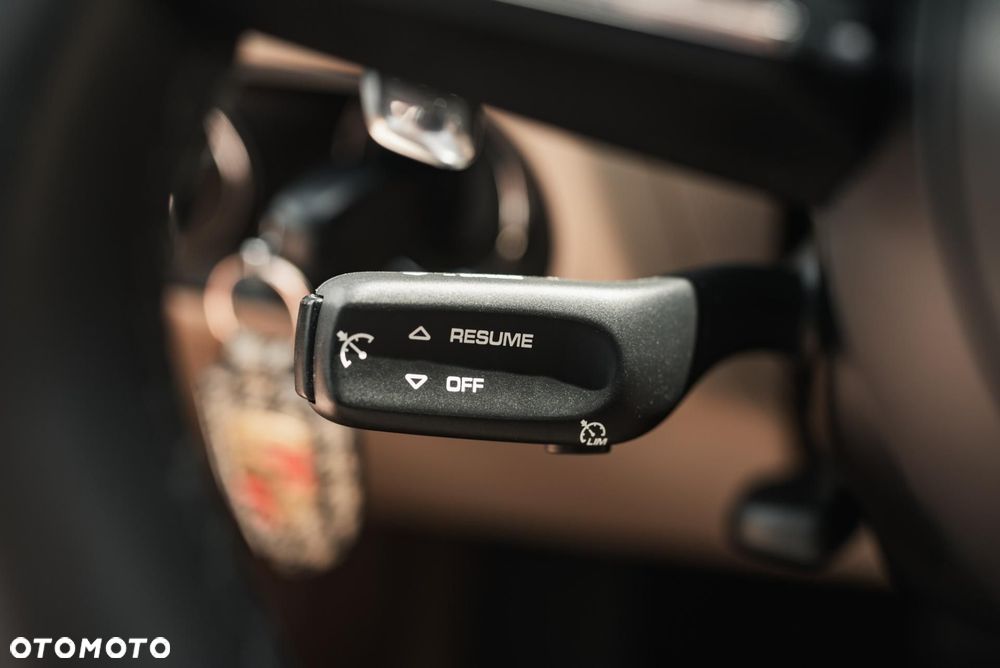 Porsche Macan Standard - 24