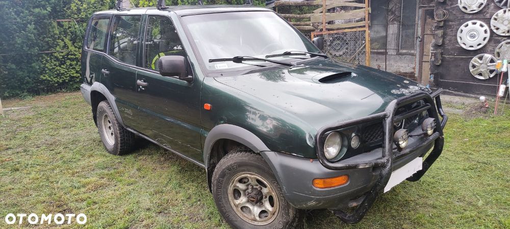 Nissan Terrano - 3