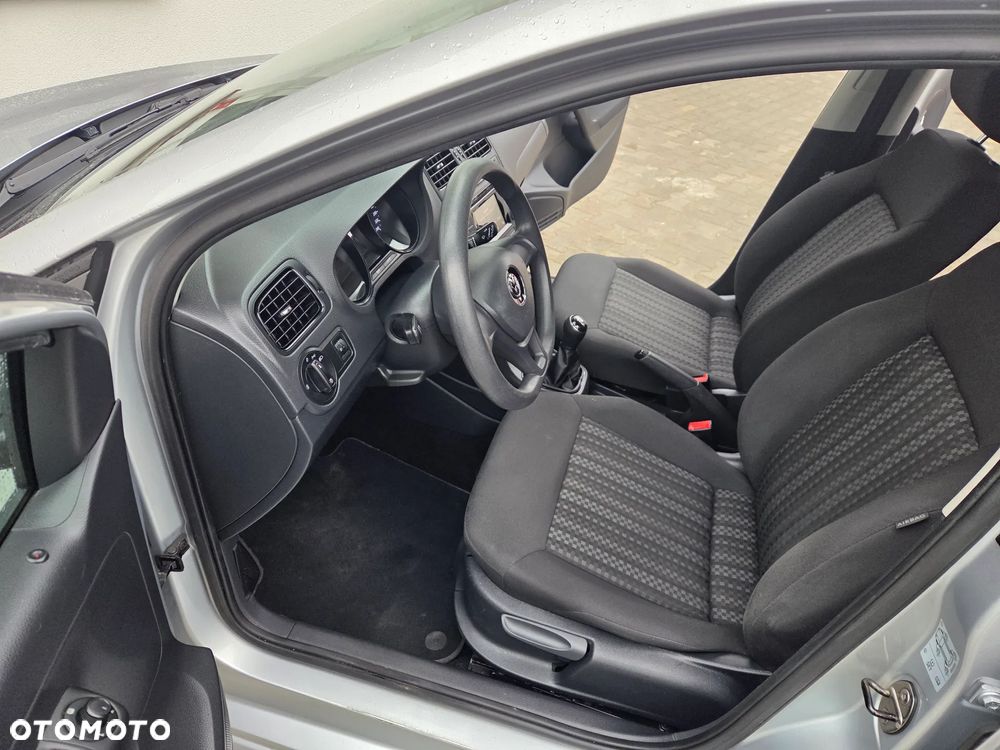 Volkswagen Polo 1.0 (Blue Motion Technology) Comfortline - 23