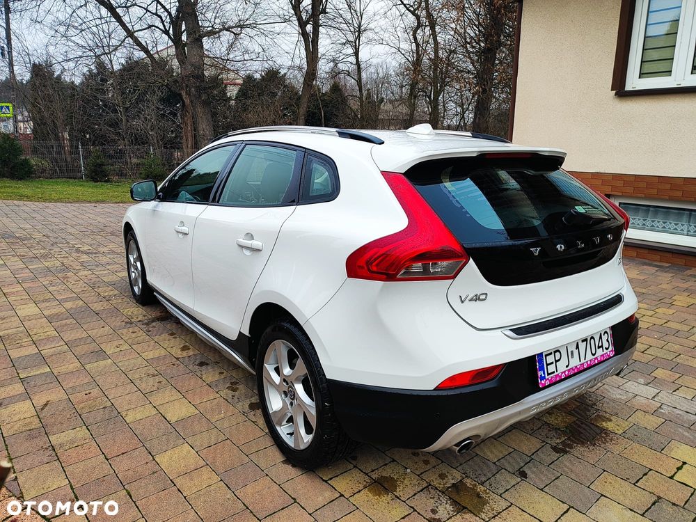 Volvo V40 D3 Drive-E Momentum - 16