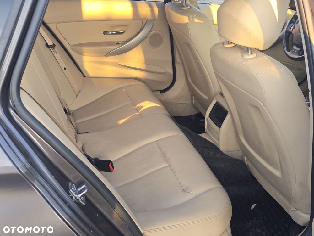 BMW Seria 3 316d Advantage - 15