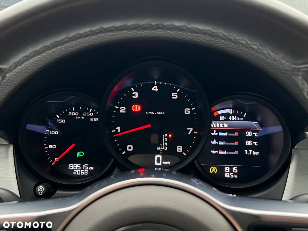 Porsche Macan - 36