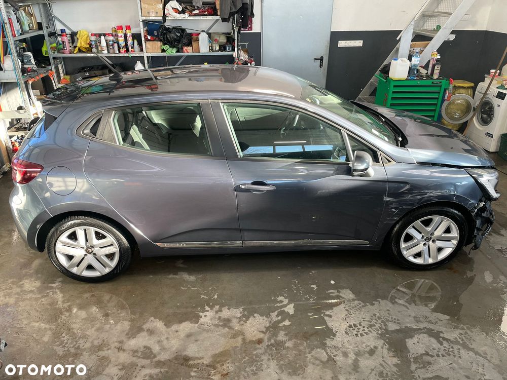 Renault Clio TCe 100 TomTom Edition - 11