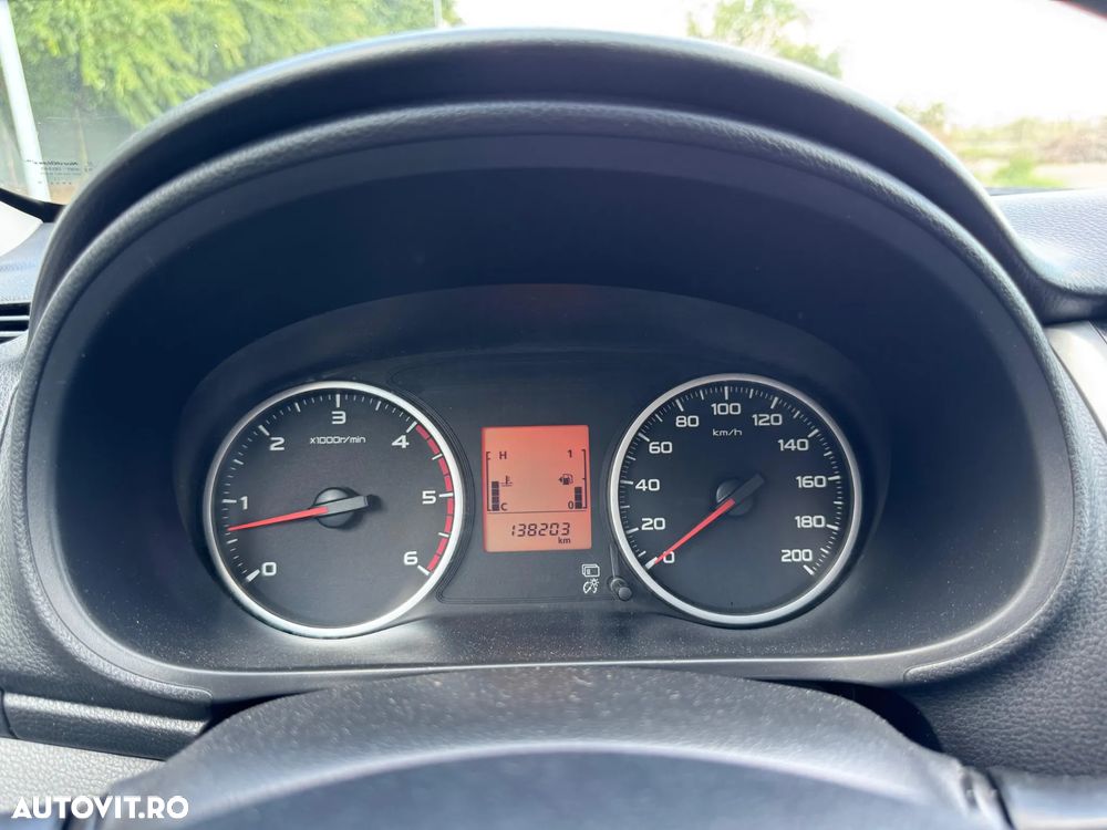 Fiat Fullback 2.4 Double Cab 4WD LX - 28