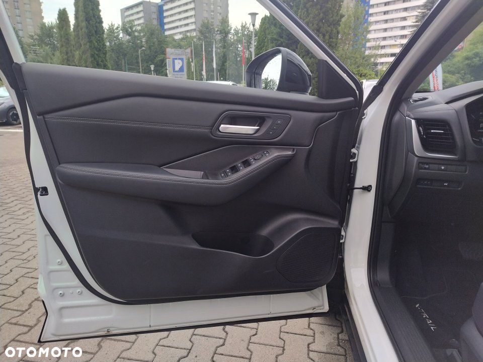 Nissan X-Trail - 11