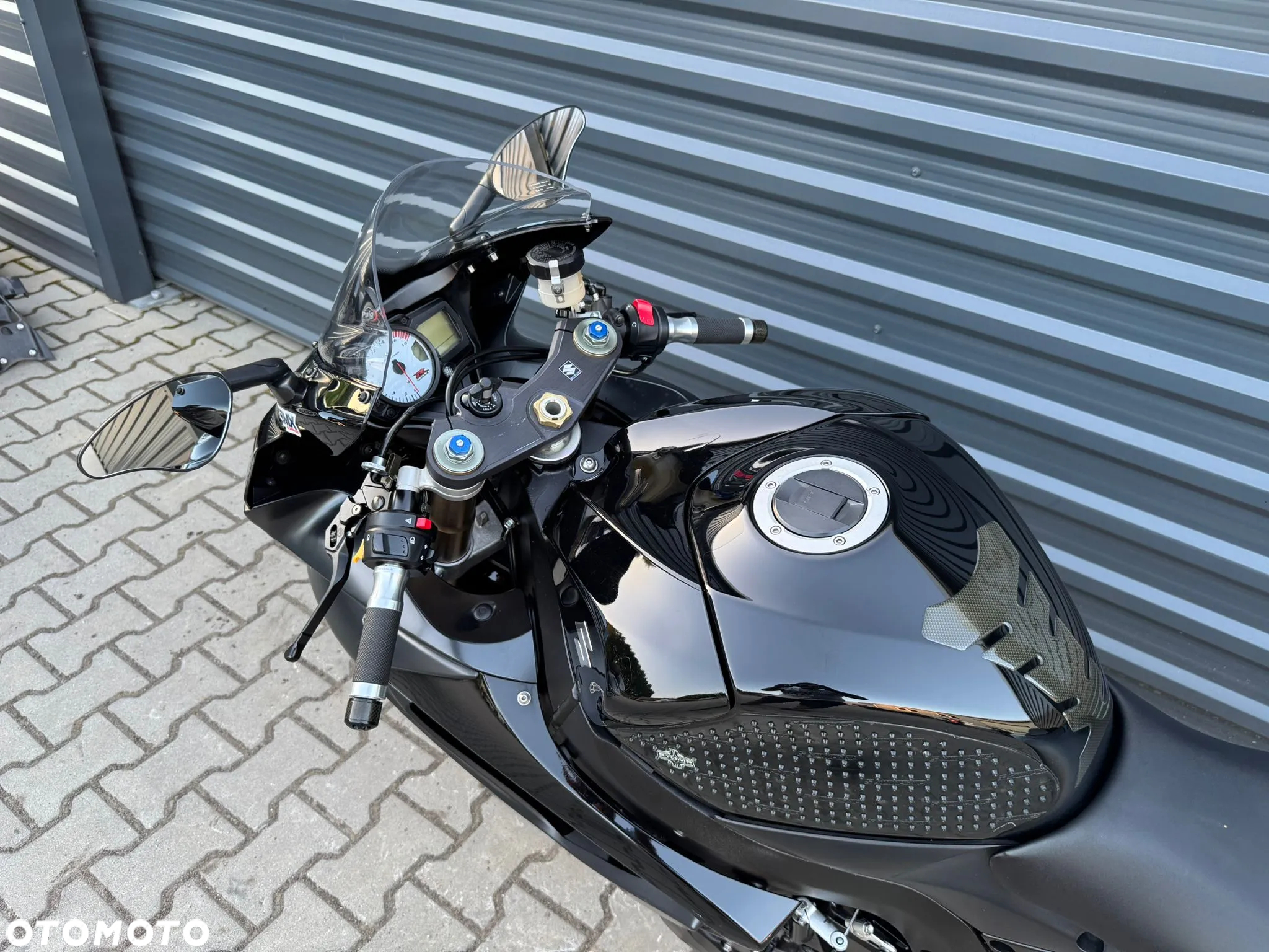 Suzuki GSX-R - 7