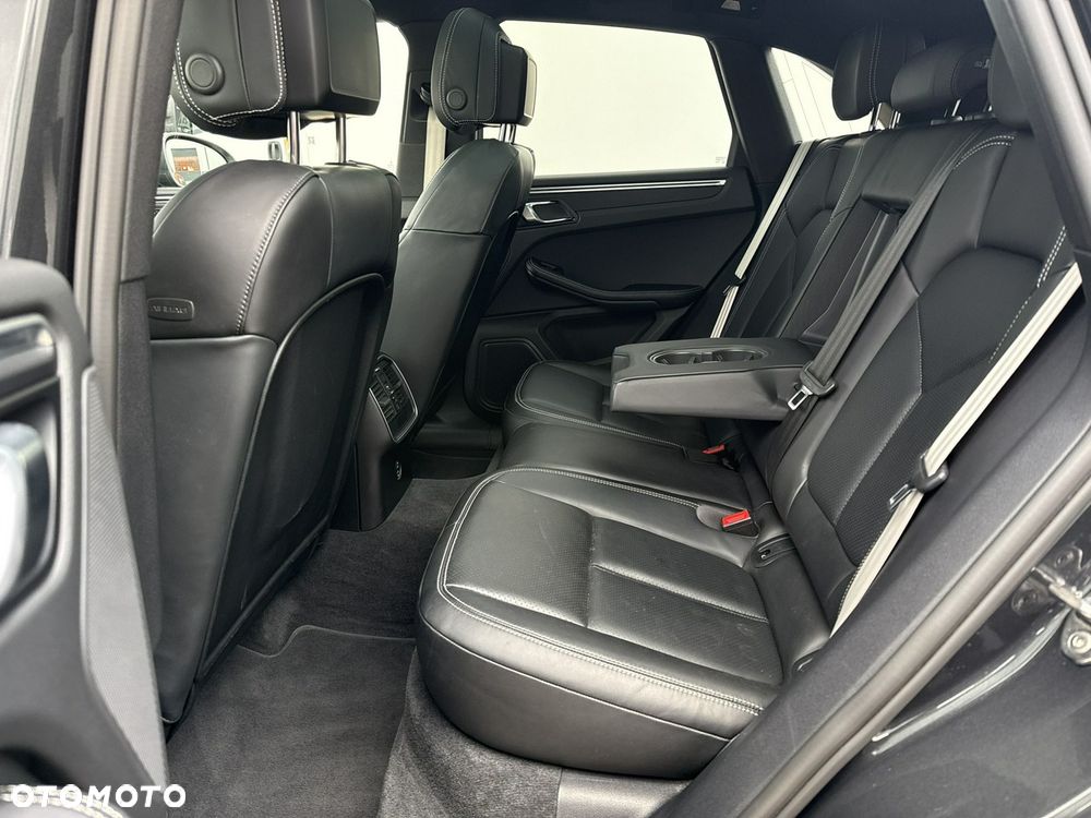 Porsche Macan T PDK - 13