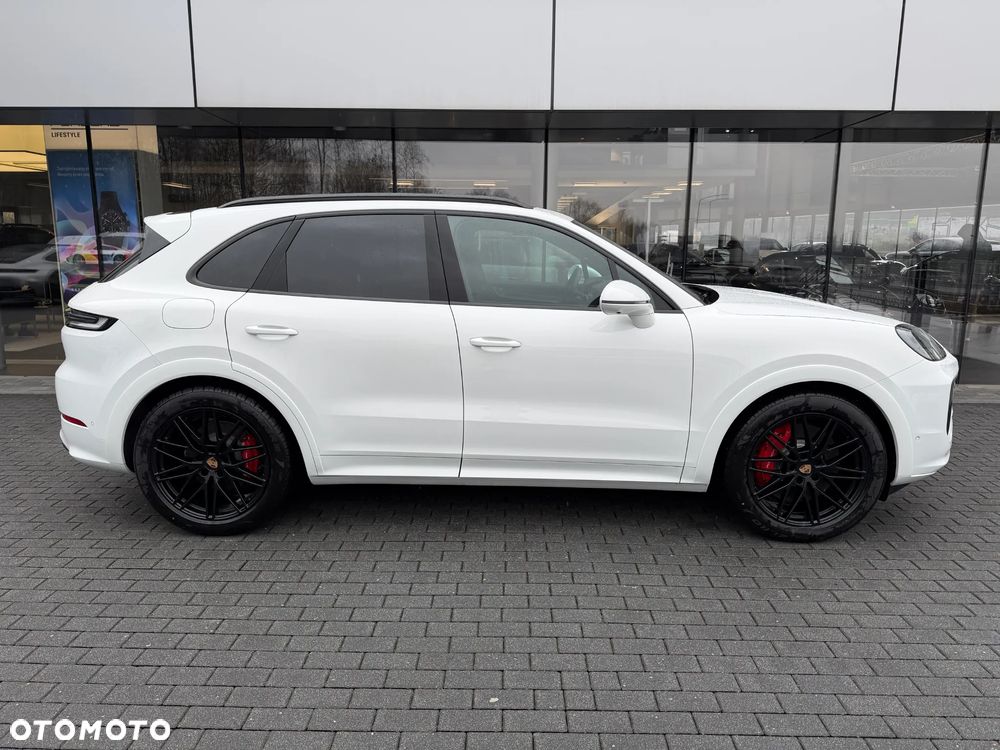 Porsche Cayenne - 4