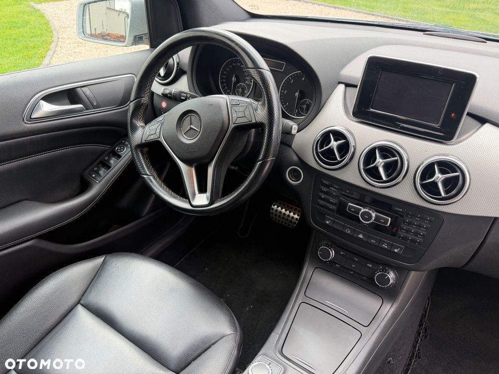 Mercedes-Benz Klasa B 180 d 7G-DCT Edition - 11