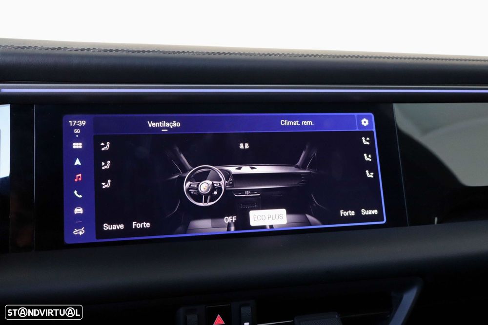 Porsche Macan Electric 4 - 57