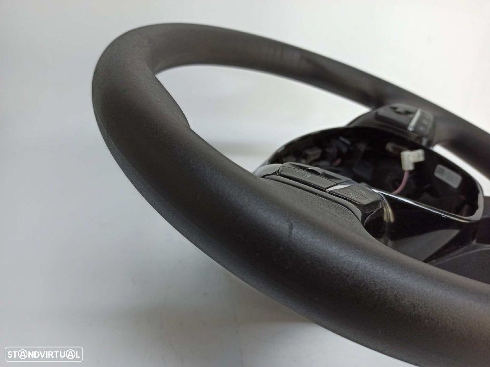 VOLANTE FORD FIESTA (CE1) TREND+ - 8