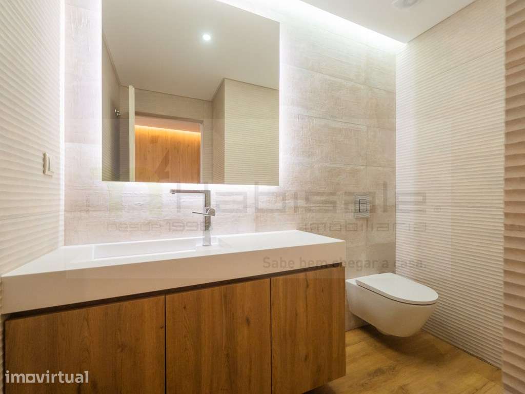 T2 com Terraço e Box em Condomínio de Luxo com Piscina, Ginásio e S... - Grande imagem: 5/27