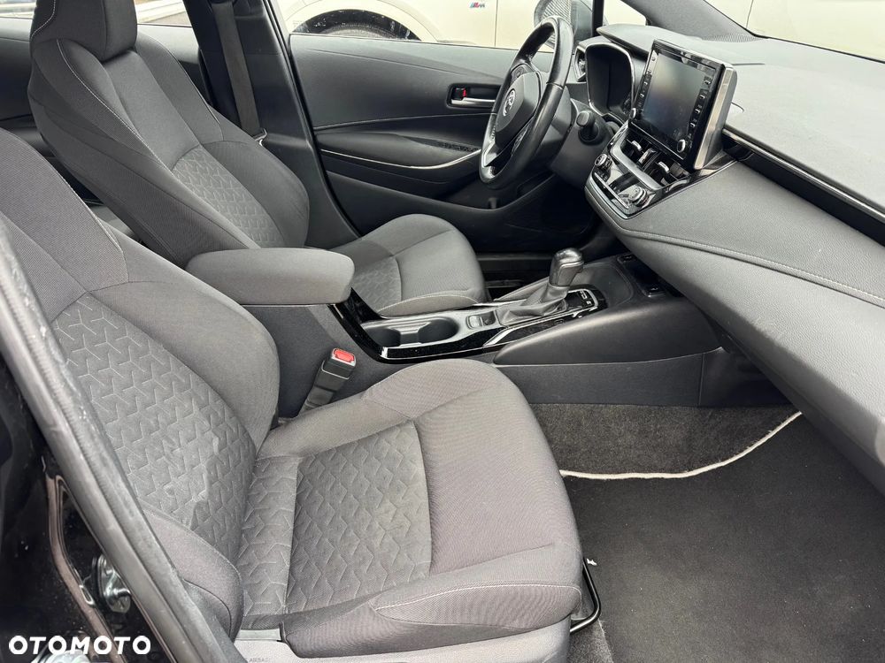 Toyota Corolla 1.8 Hybrid Comfort - 29