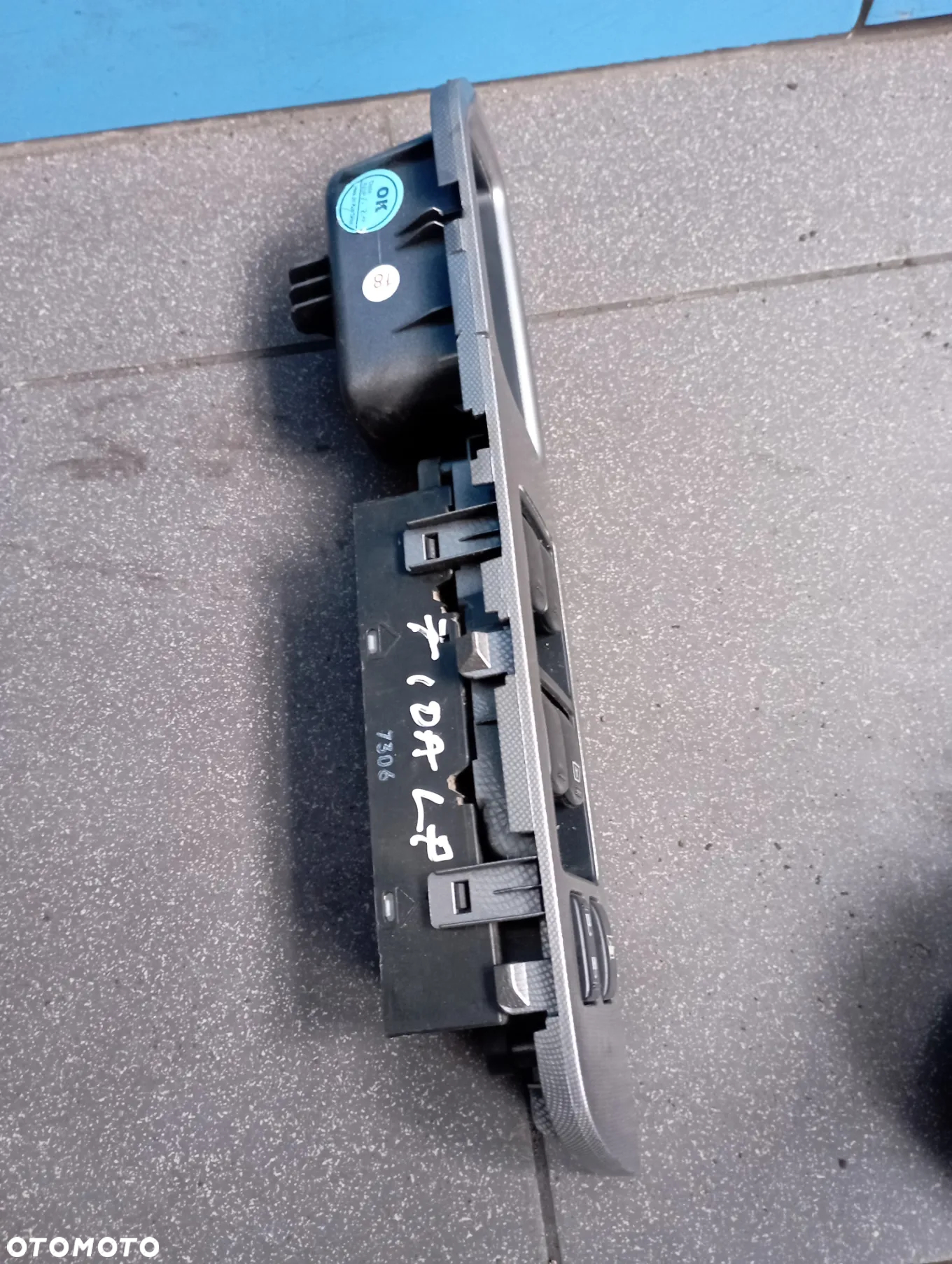 Przełącznik szyb lewy przód Nissan Tiida - 3