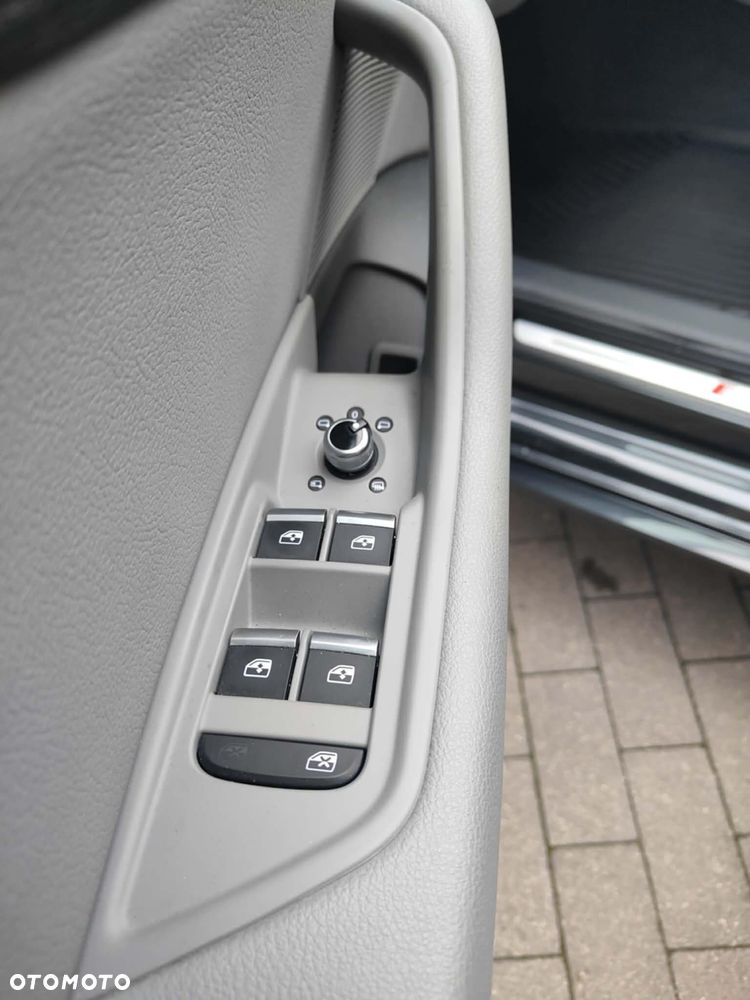 Audi A4 Limousine 2.0 TFSI quattro S tronic sport - 4