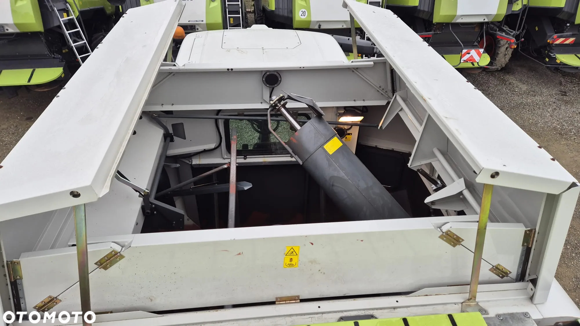 Claas Lexion 640 - 11