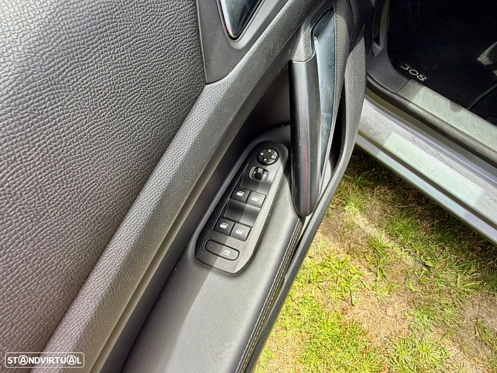Peugeot 308 1.2 PureTech GT Line - 14