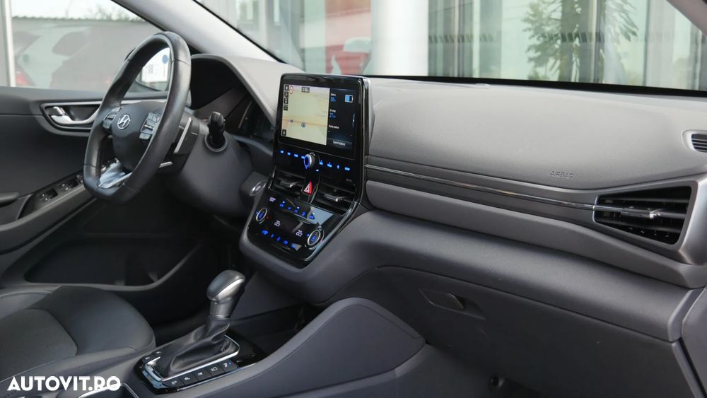 Hyundai IONIQ 1.6 GDI Premium - 18