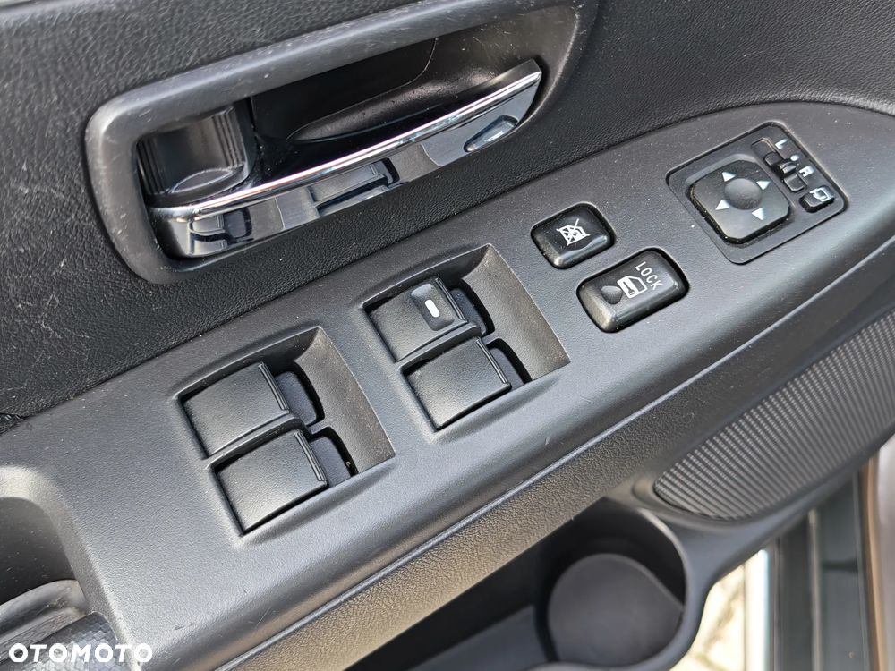 Citroën C4 Aircross 1.6 HDi STT 4x2 Exclusive - 23