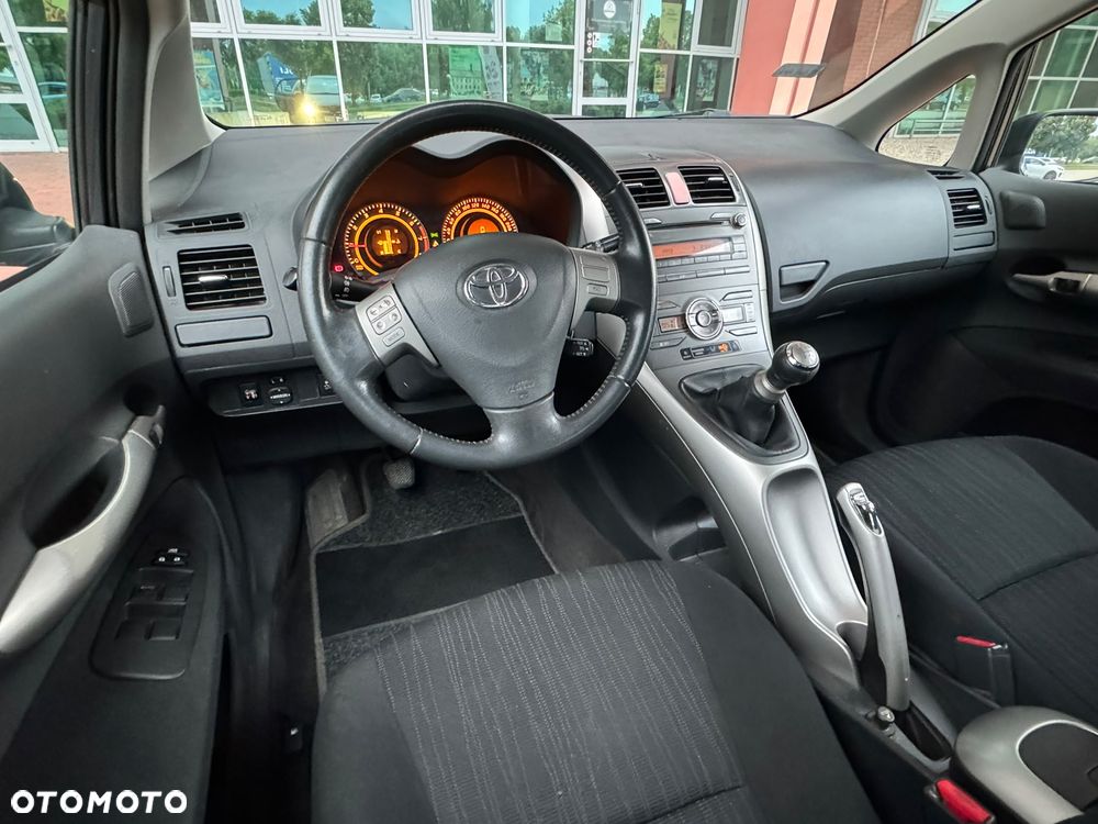 Toyota Auris 1.6 VVT-i Sol - 14