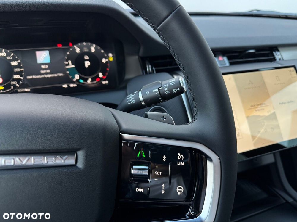 Land Rover Discovery Sport - 11
