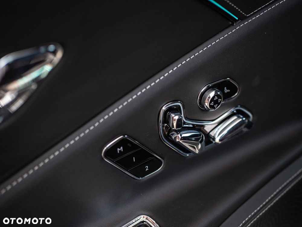 Bentley Flying Spur - 26