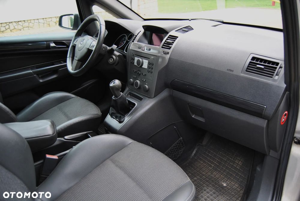 Opel Zafira 1.9 CDTI Cosmo - 7