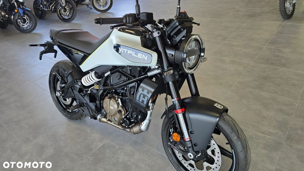 Husqvarna Vitpilen - 30