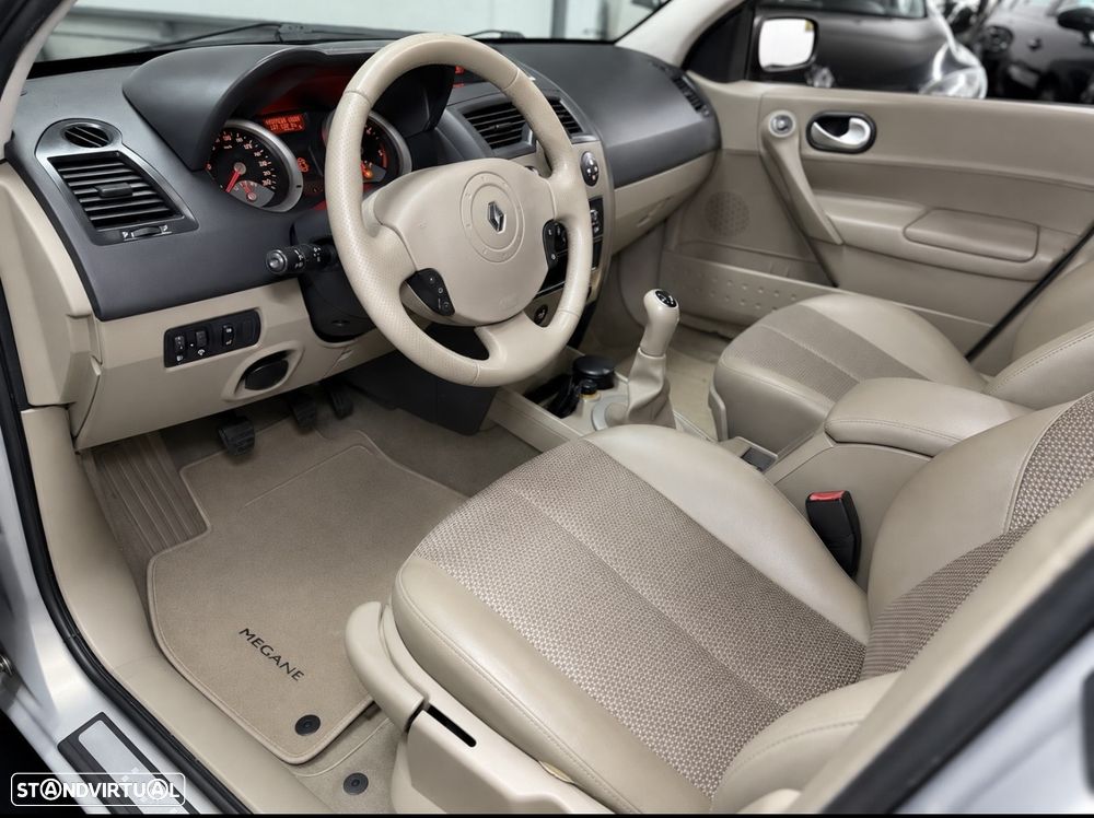 Renault Mégane 1.5 dCi Dynamique Luxe - 16