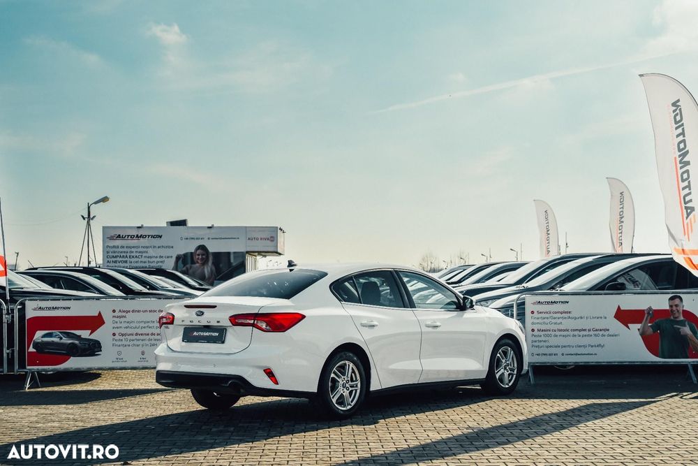 Ford Focus 1.0 EcoBoost Trend Edition - 4