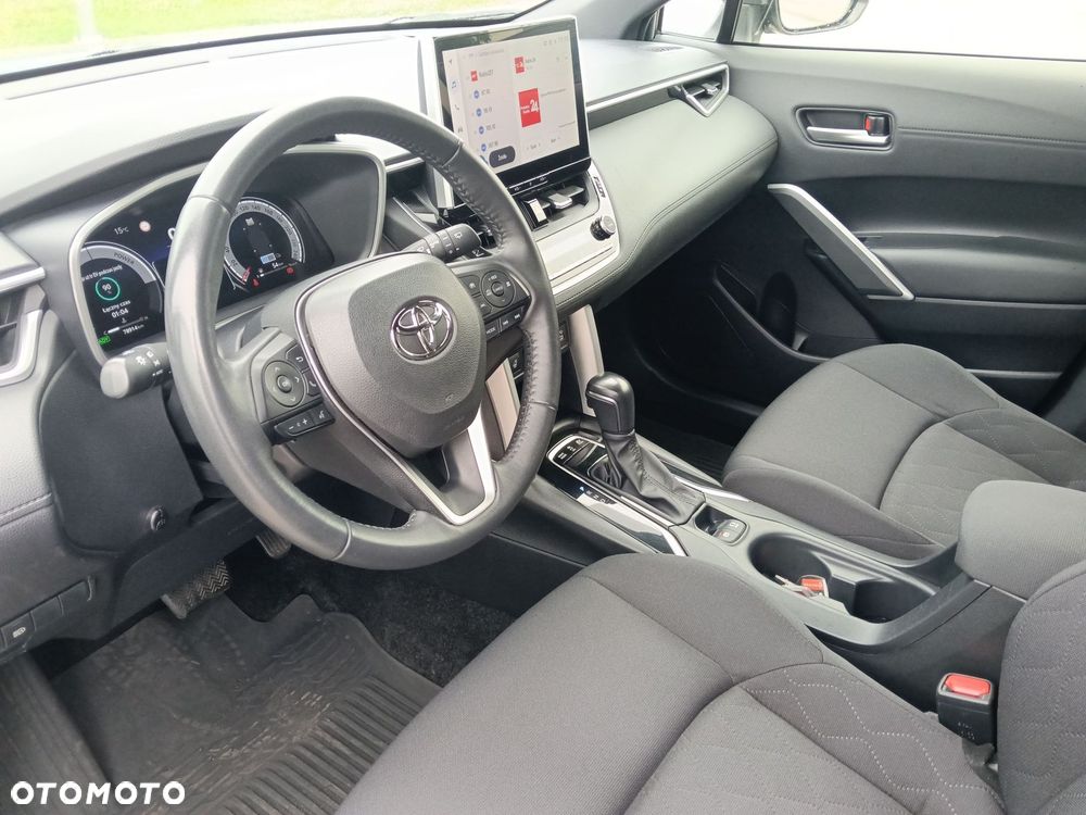 Toyota Corolla Cross - 15