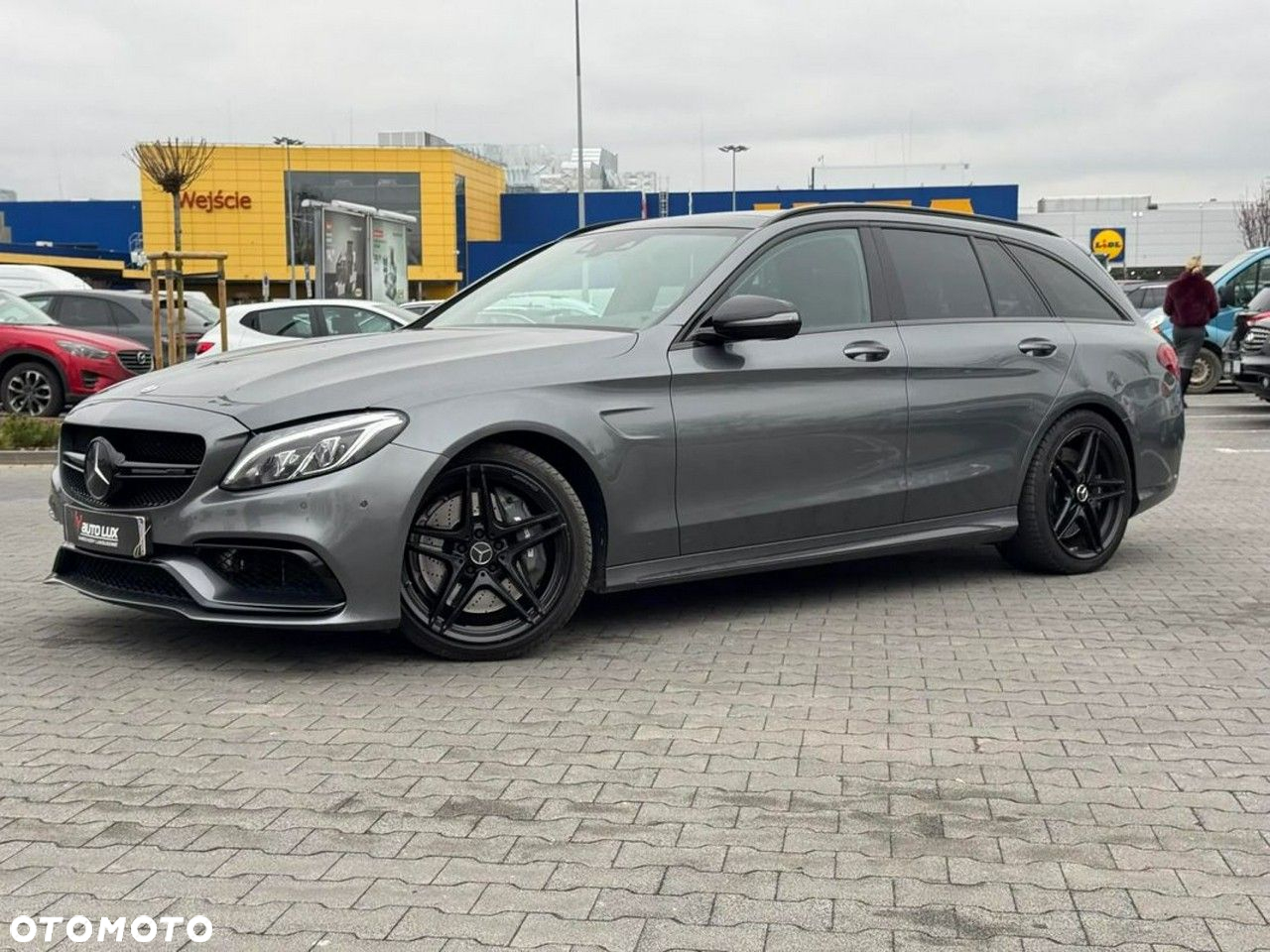Mercedes-Benz Klasa C AMG 63 T AMG Speedshift 7G-MCT - 5