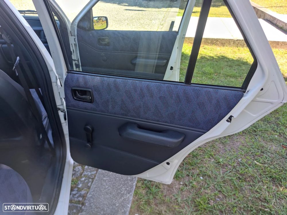 Ford Fiesta 1.1i Cayman - 13