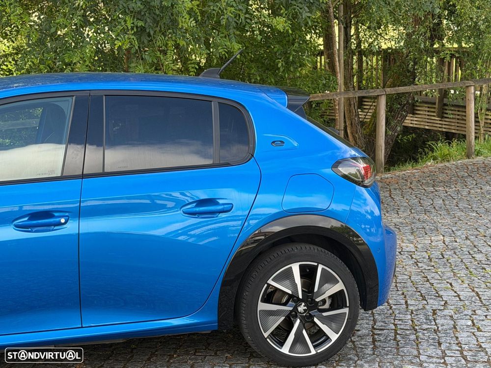 Peugeot e-208 50 kWh GT Line - 3