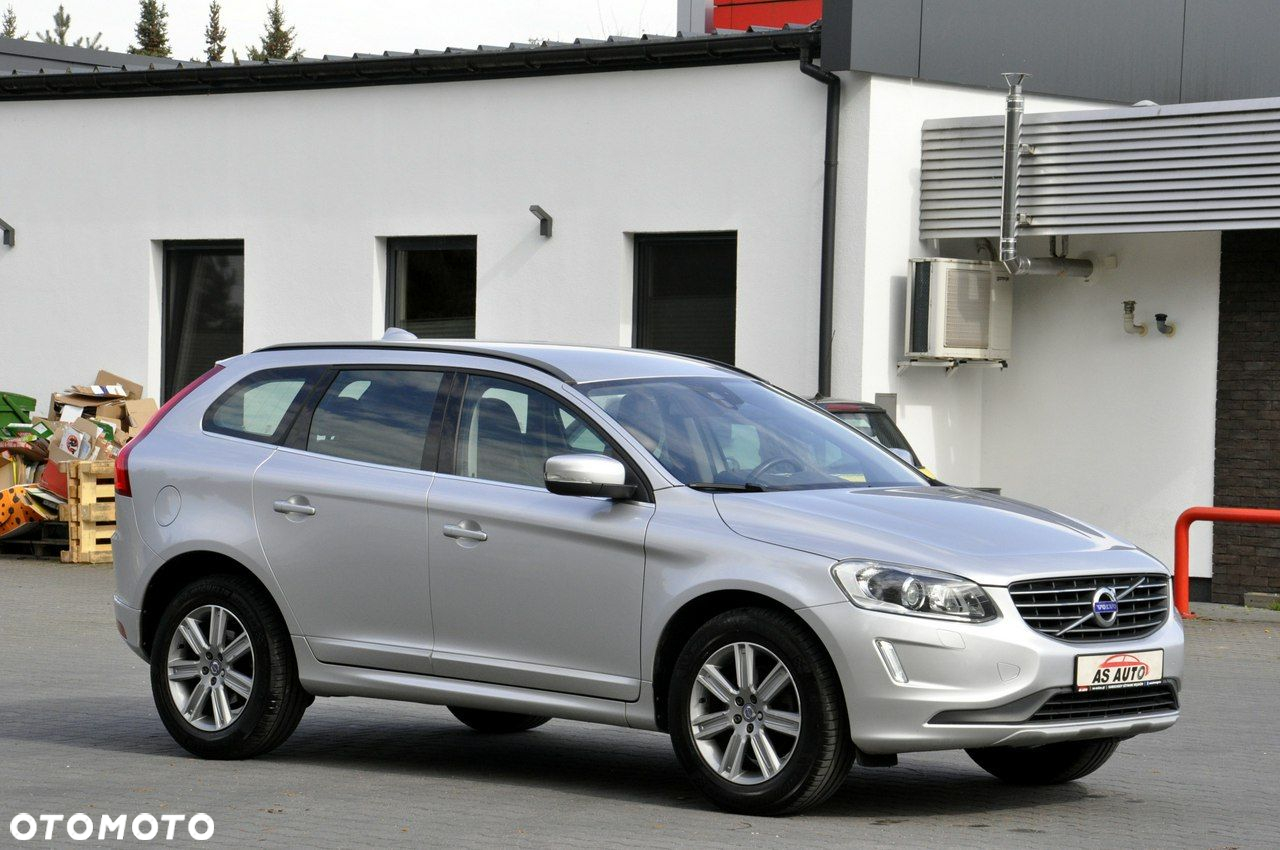Volvo XC 60 D4 Momentum - 29