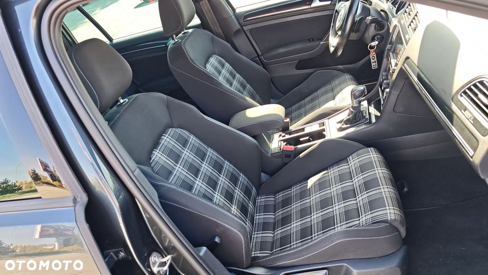 Volkswagen Golf 2.0 TDI BMT GTD DSG - 23