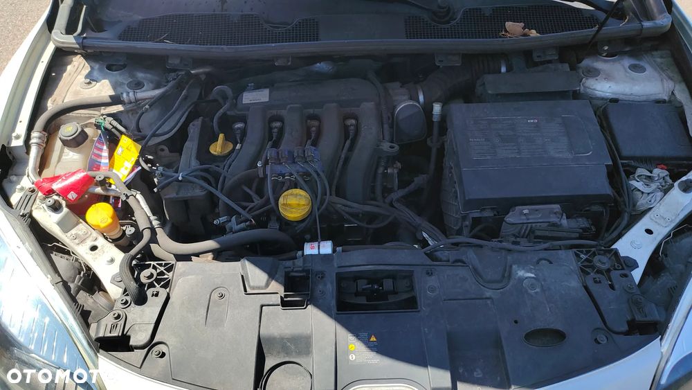Renault Megane 1.6 16V 110 Paris - 22