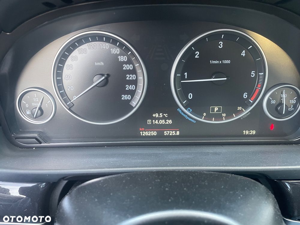 BMW Seria 5 520d - 7