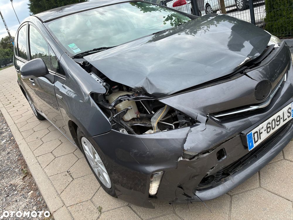 Toyota Prius (Hybrid) Life - 3