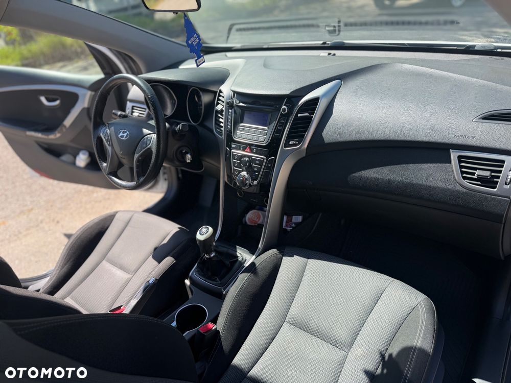 Hyundai i30 - 19