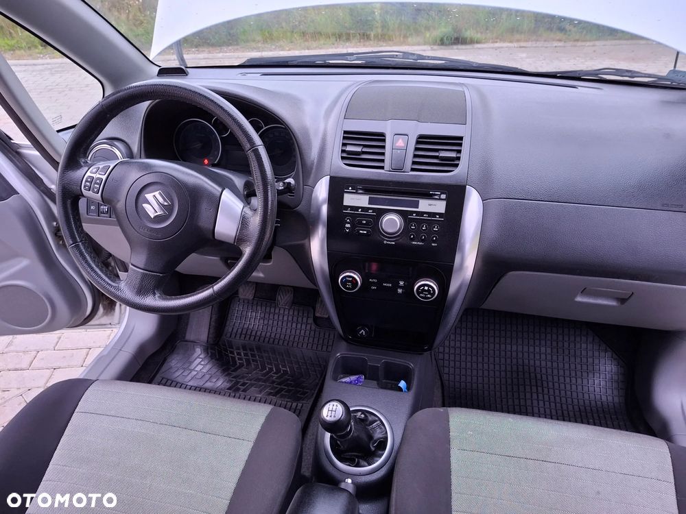 Suzuki SX4 1.6 Premium 4WD - 15