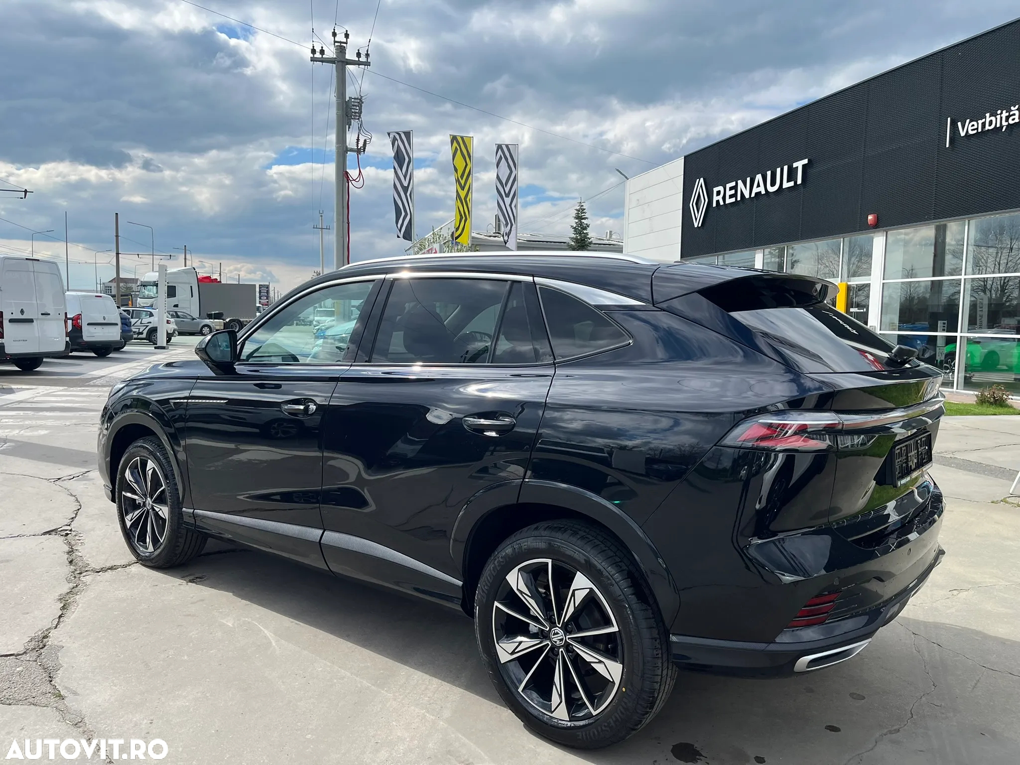 MG HS 1.5 T-GDi 7DCT Exclusive - 5