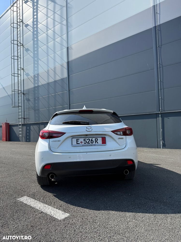 Mazda 3 - 5
