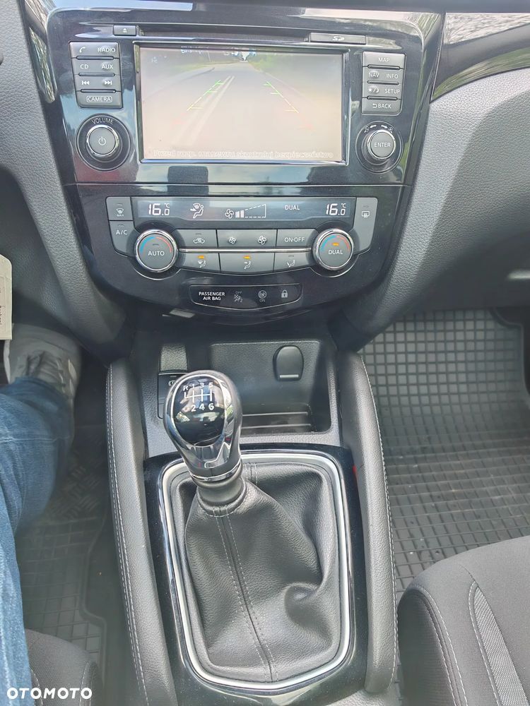 Nissan Qashqai 1.2 DIG-T Visia EU6 - 11