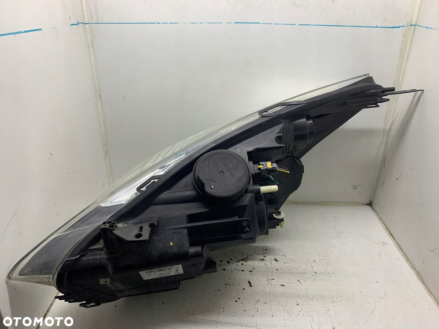 LAMPA PRAWY PRZÓD PRAWA PRZEDNIA 260102796R RENAULT CLIO IV 12-16 EURO - 2