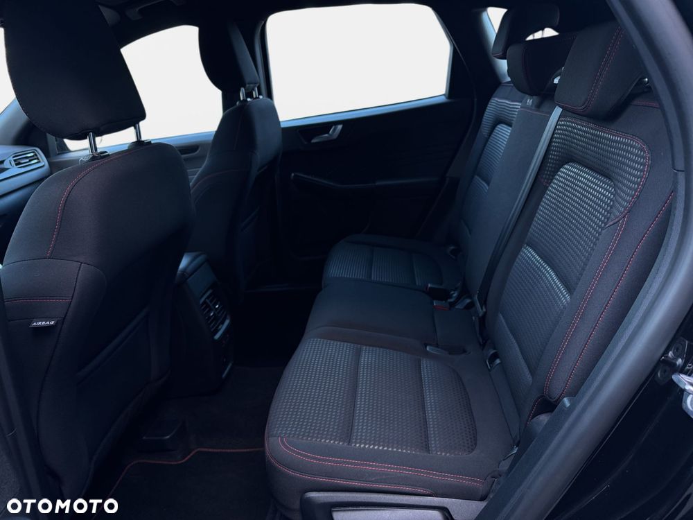 Ford Kuga 1.5 EcoBoost ST-LINE - 26