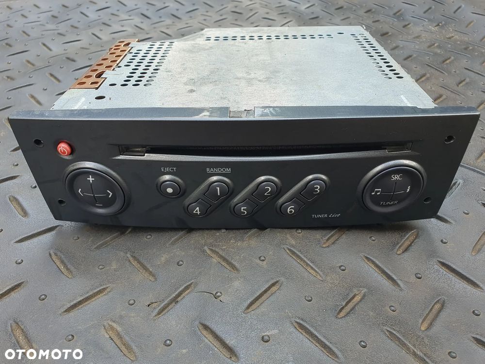 RENAULT MEGANE II RADIOODTWARZACZ RADIO FABRYCZNE RENRDW142-00 8200402774 + KOD - 1