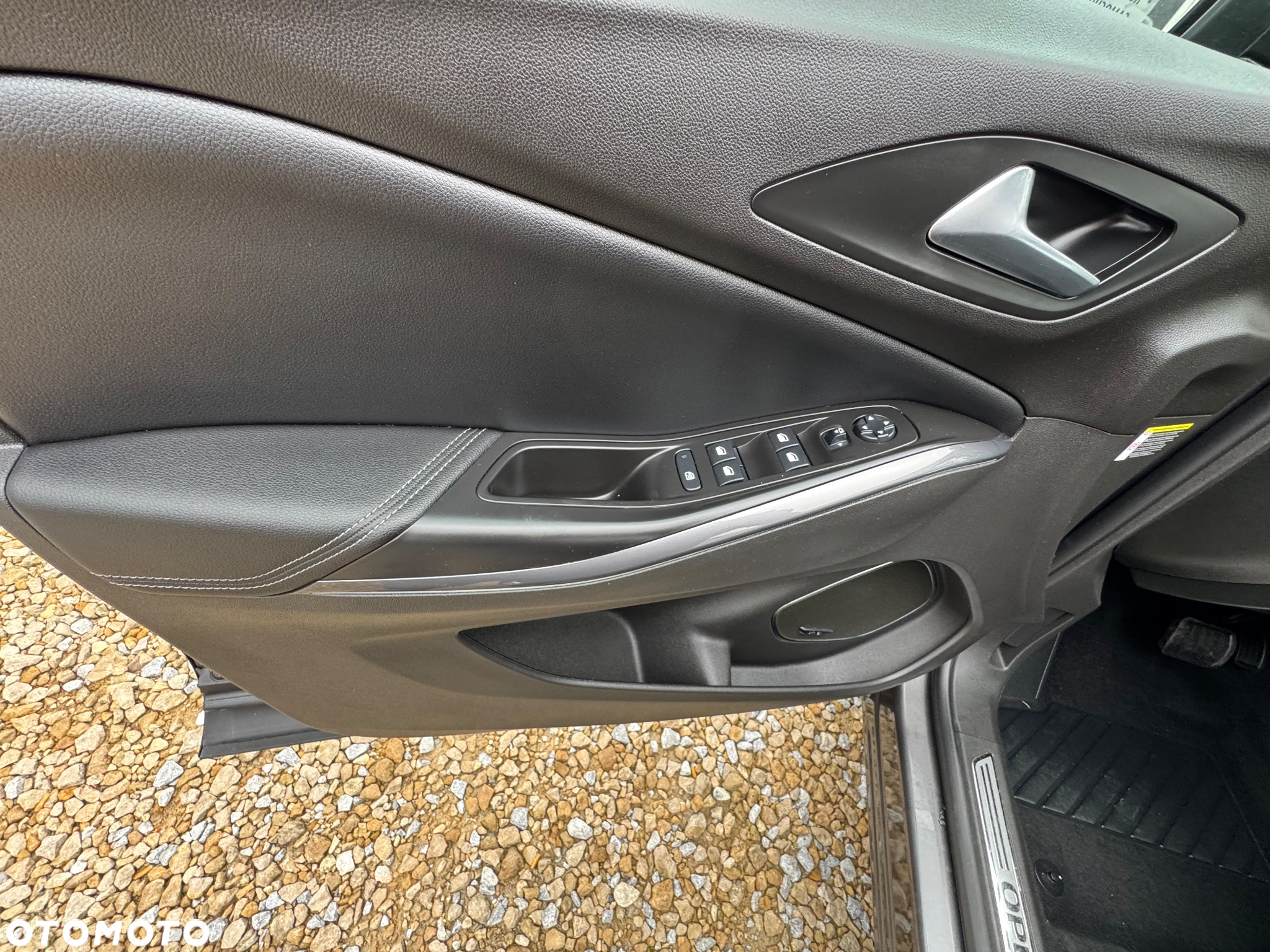Opel Grandland X 2.0 D Start/Stop Automatik Business Innovation - 25