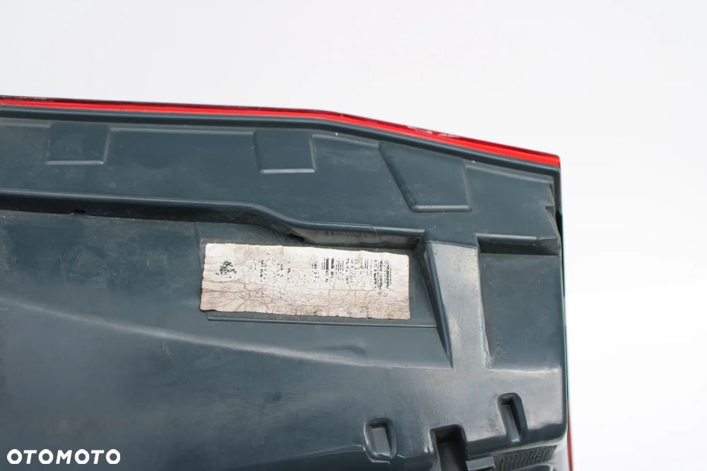 Lampa tylna prawa tył  prawy stan BDB OE BMW F10 2013r - 17