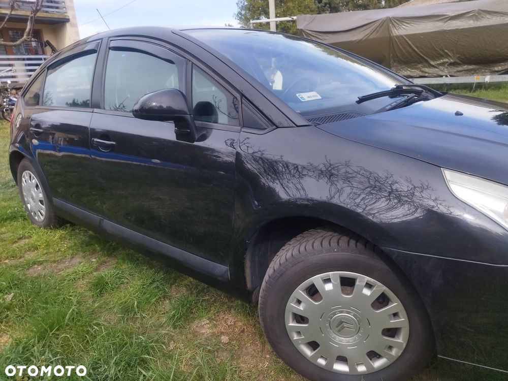 Citroën C4 2.0 16V Style - 2